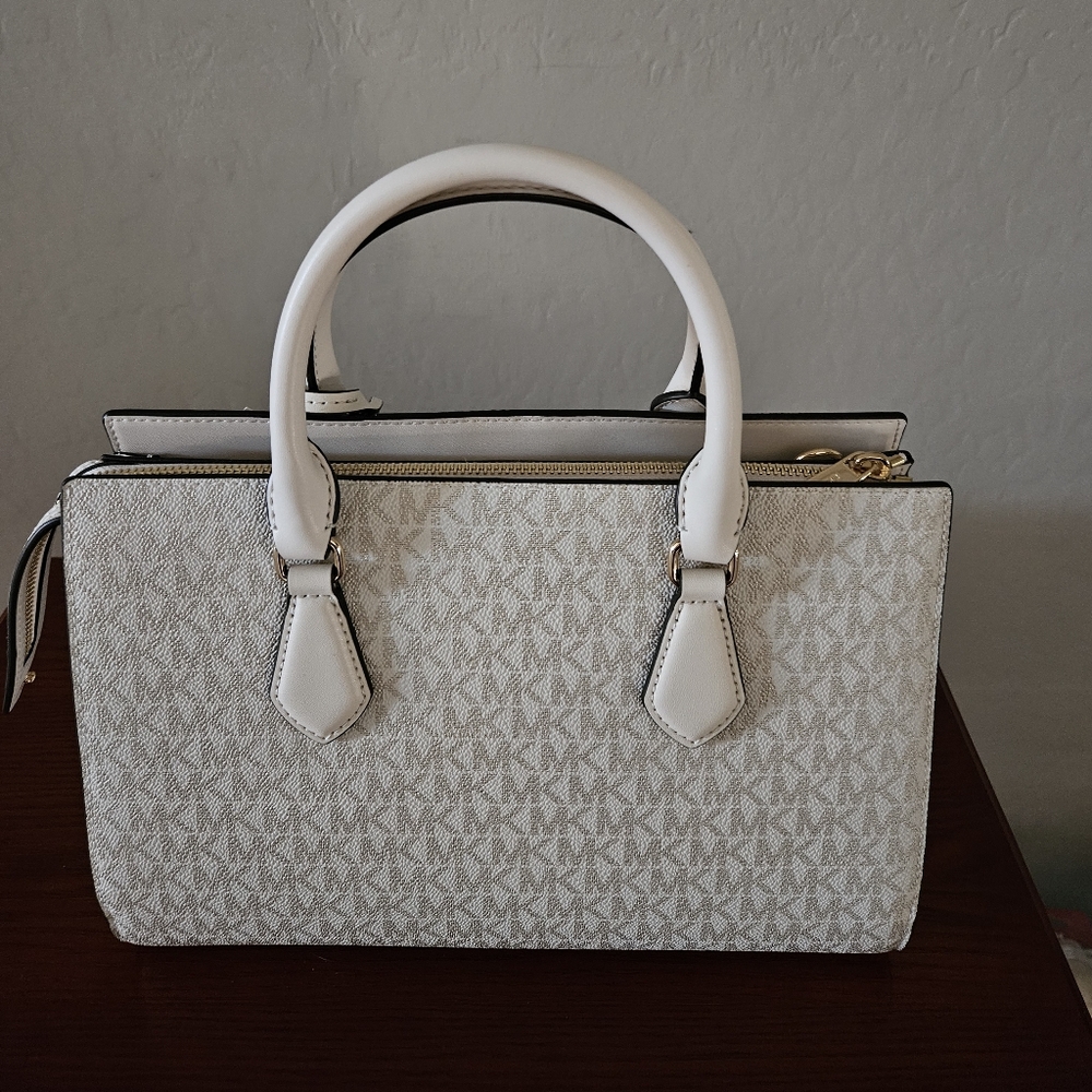 NWT ☆ Michael Kors Satchel Handbag, Brand NEW! - Picture 2 of 6